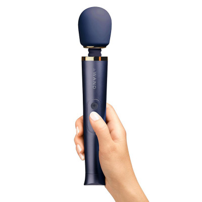 Le Wand Petite Rechargeable...